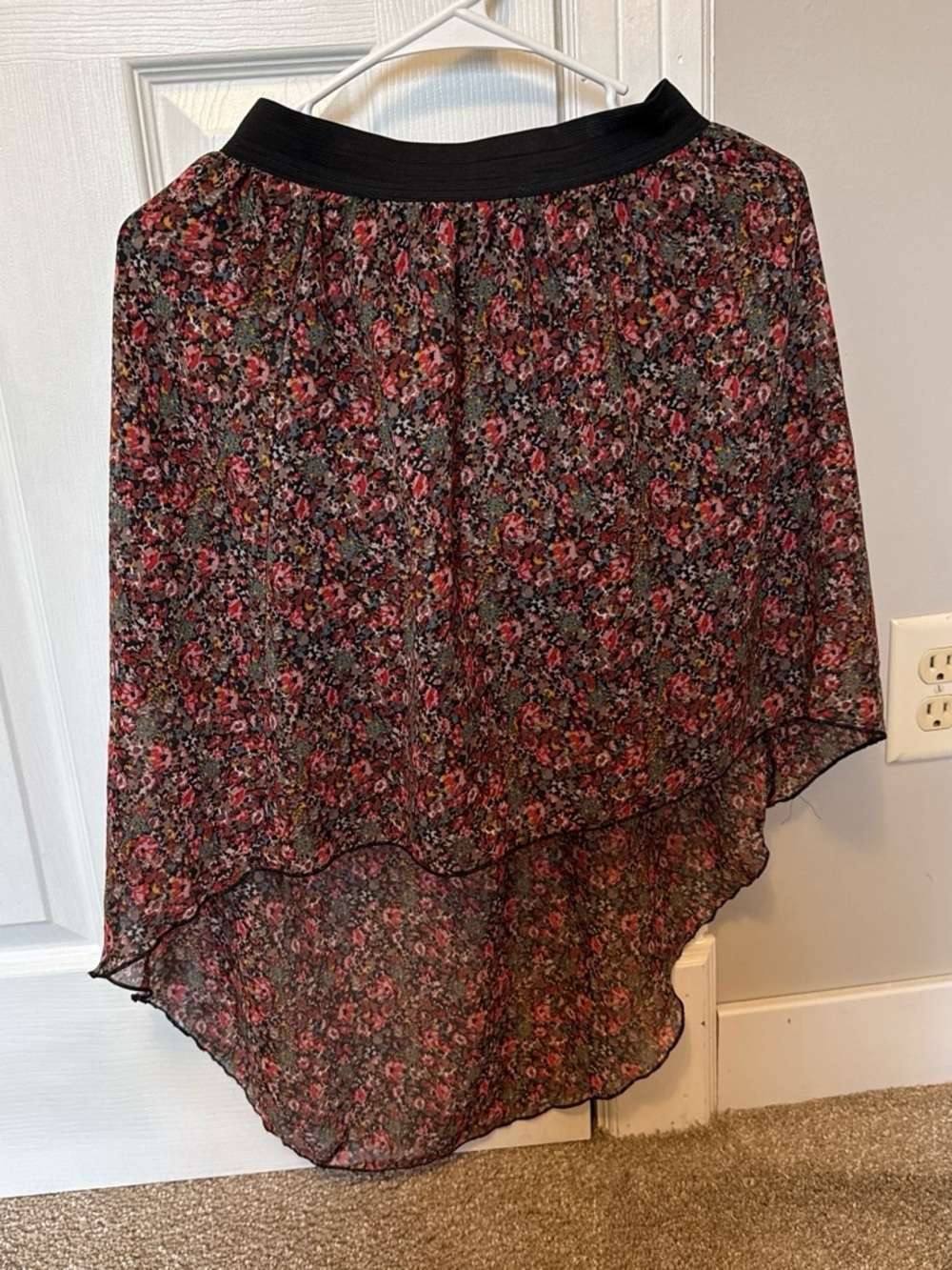 Floral High-Low Maxi Skirt - Picture 2 of 4
